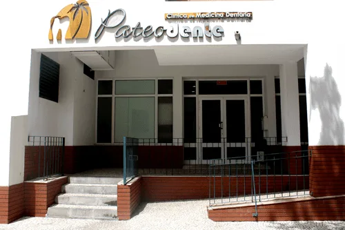 Fachada da Pateodente na Rua do Carmo, Funchal